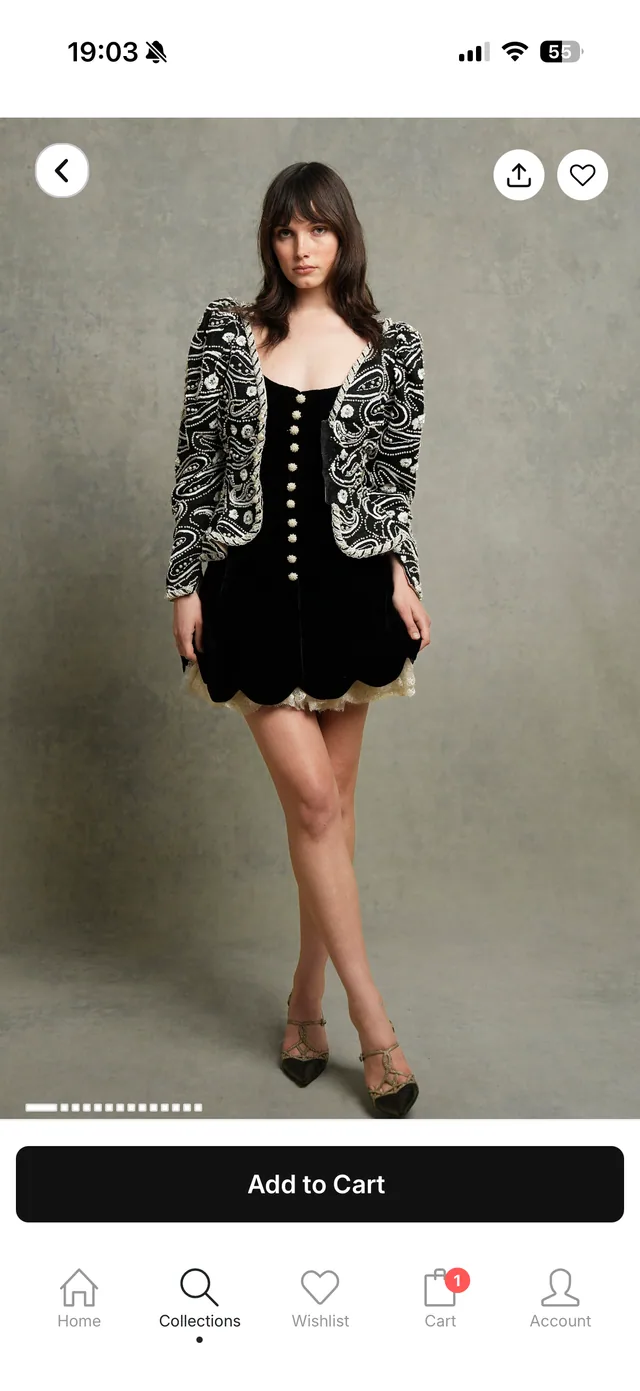 Époque Couture mobile app - Room for a distinctive piece